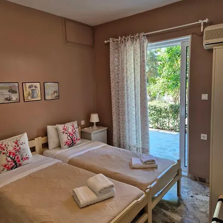 Drossinos Poros Town