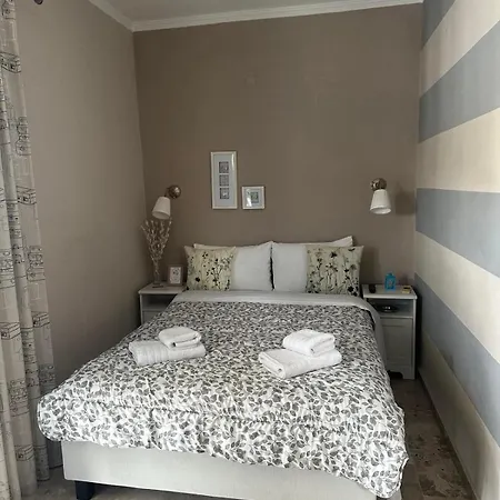 Drossinos Apartment Poros Town