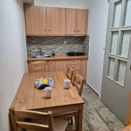 Drossinos Apartment Poros Town